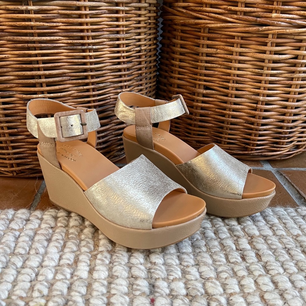 Kork-Ease Gold Wedges